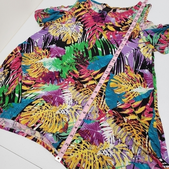 Rafaella Colorful Leaves Cold Shoulder Top Size Large - Picture 6 of 6